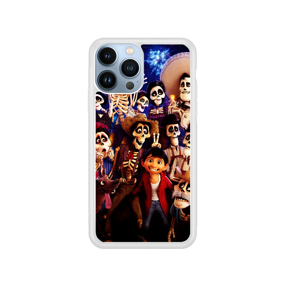 Coco Poster Family iPhone 15 Pro Case