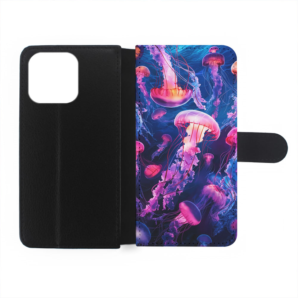 Jellyfish Drifting in The Ocean iPhone 15 Plus Case