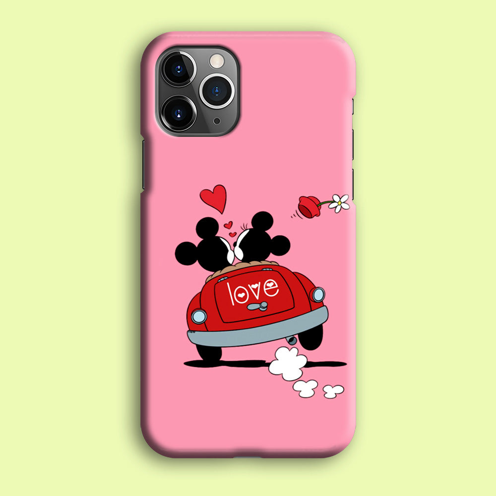 Mickey and Minnie Ride in The Car iPhone 12 Pro Case