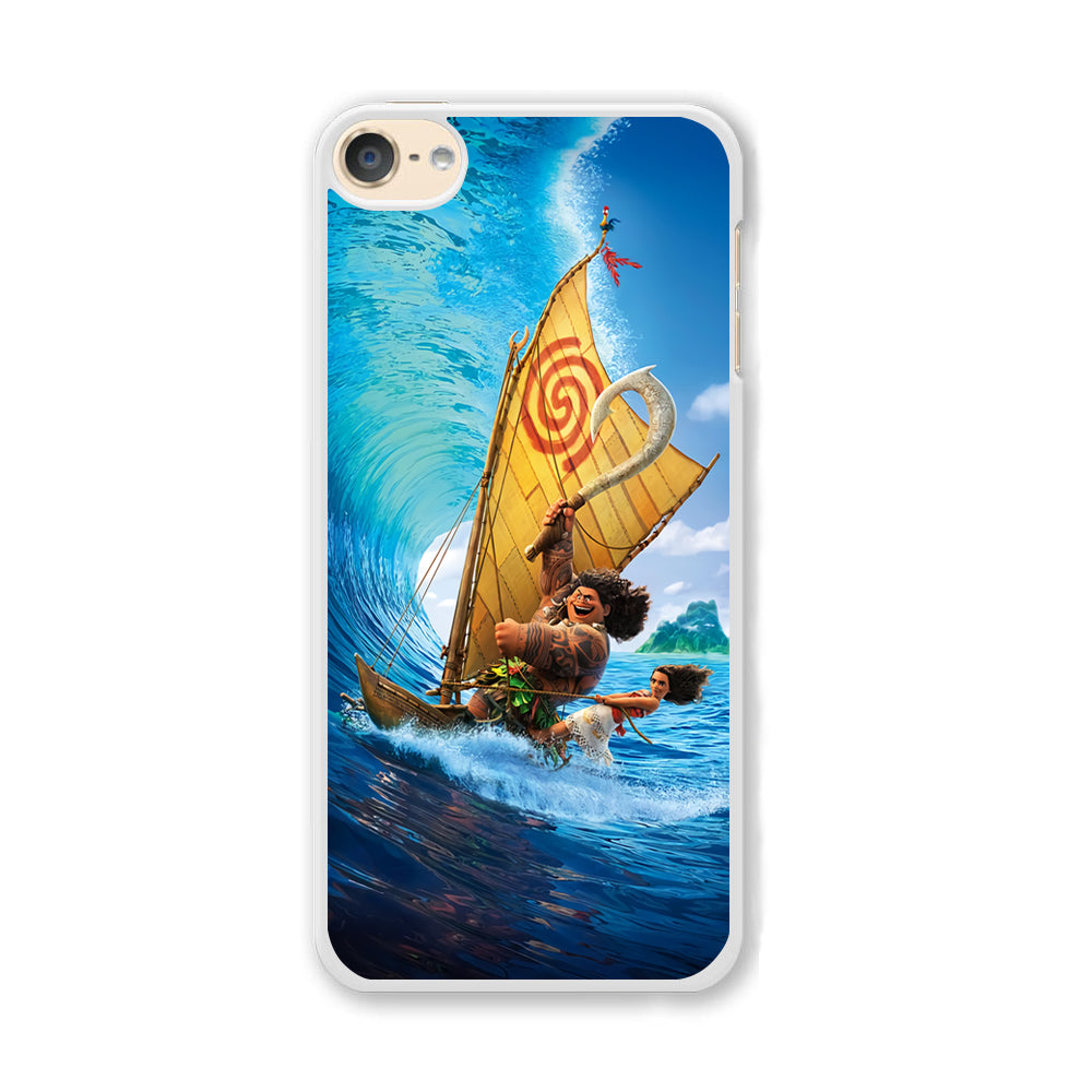 Moana Sailing on The Sea iPod Touch 6 Case