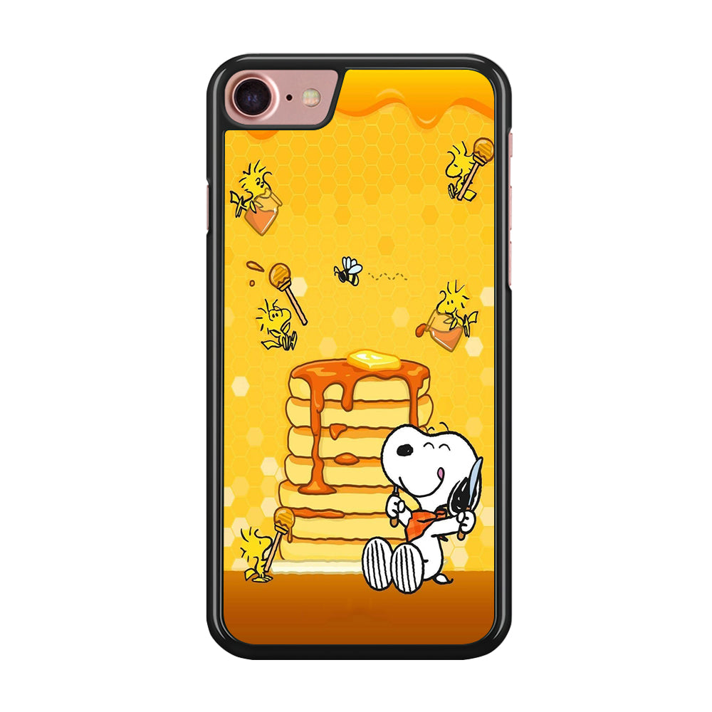 Snoopy Eats Honey iPhone SE 2020 Case